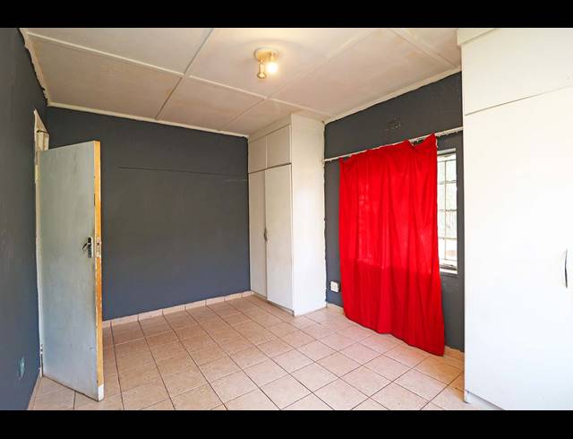 3 BEDROOM HOUSE FOR SALE IN WYCHWOOD